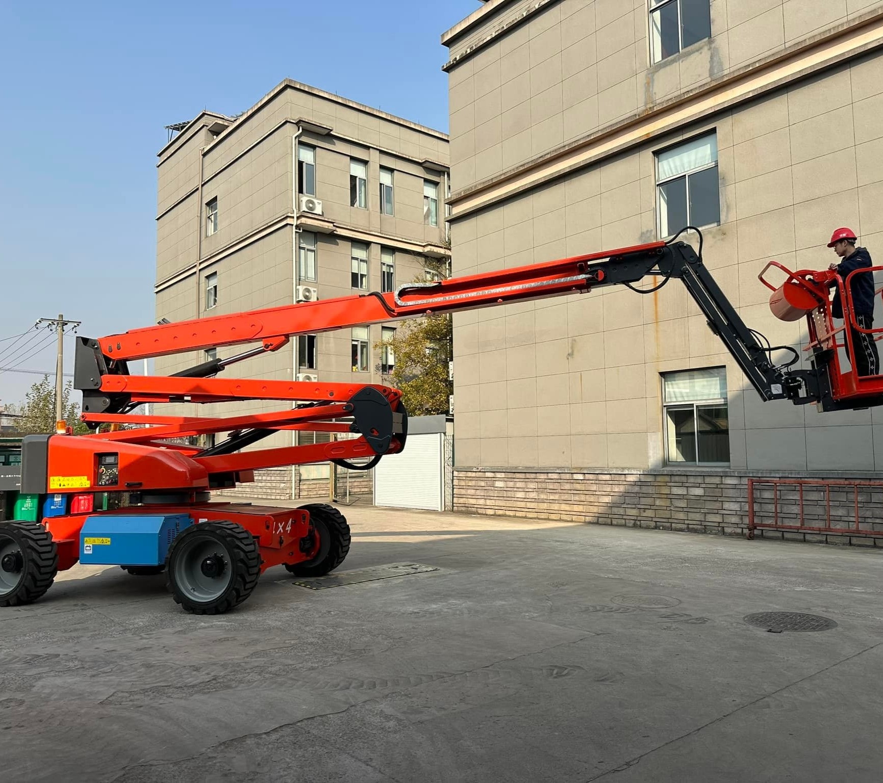 Xe Nâng Người Boomlift  20-22 m Jialift JA20JE