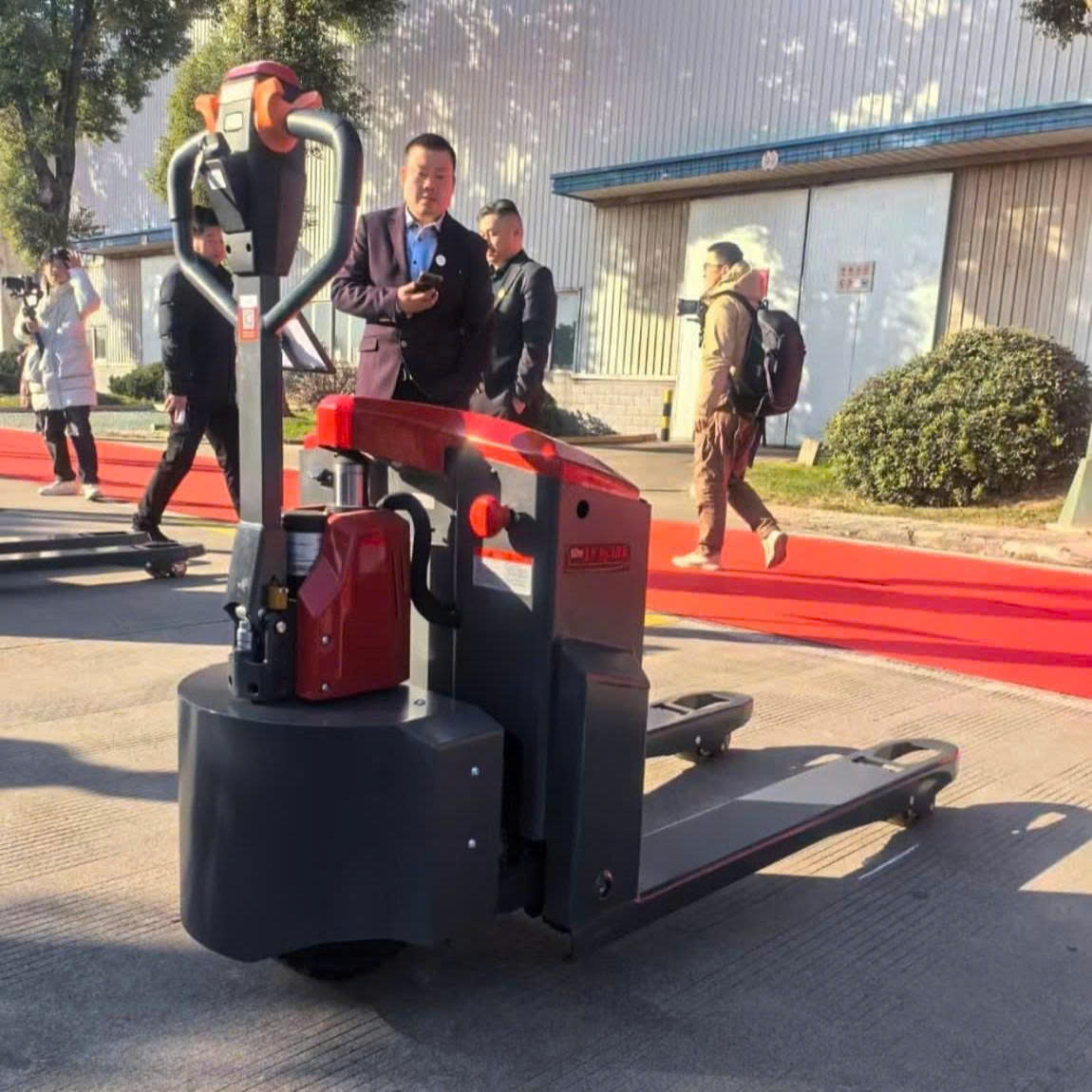 Xe Nâng Tay Điện 3 tấn Jialift CBD30-Y Bánh Lốp