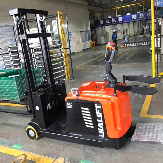 Xe Nâng Đứng Lái Đối Trọng 1.5 tấn Jialift E1530GL