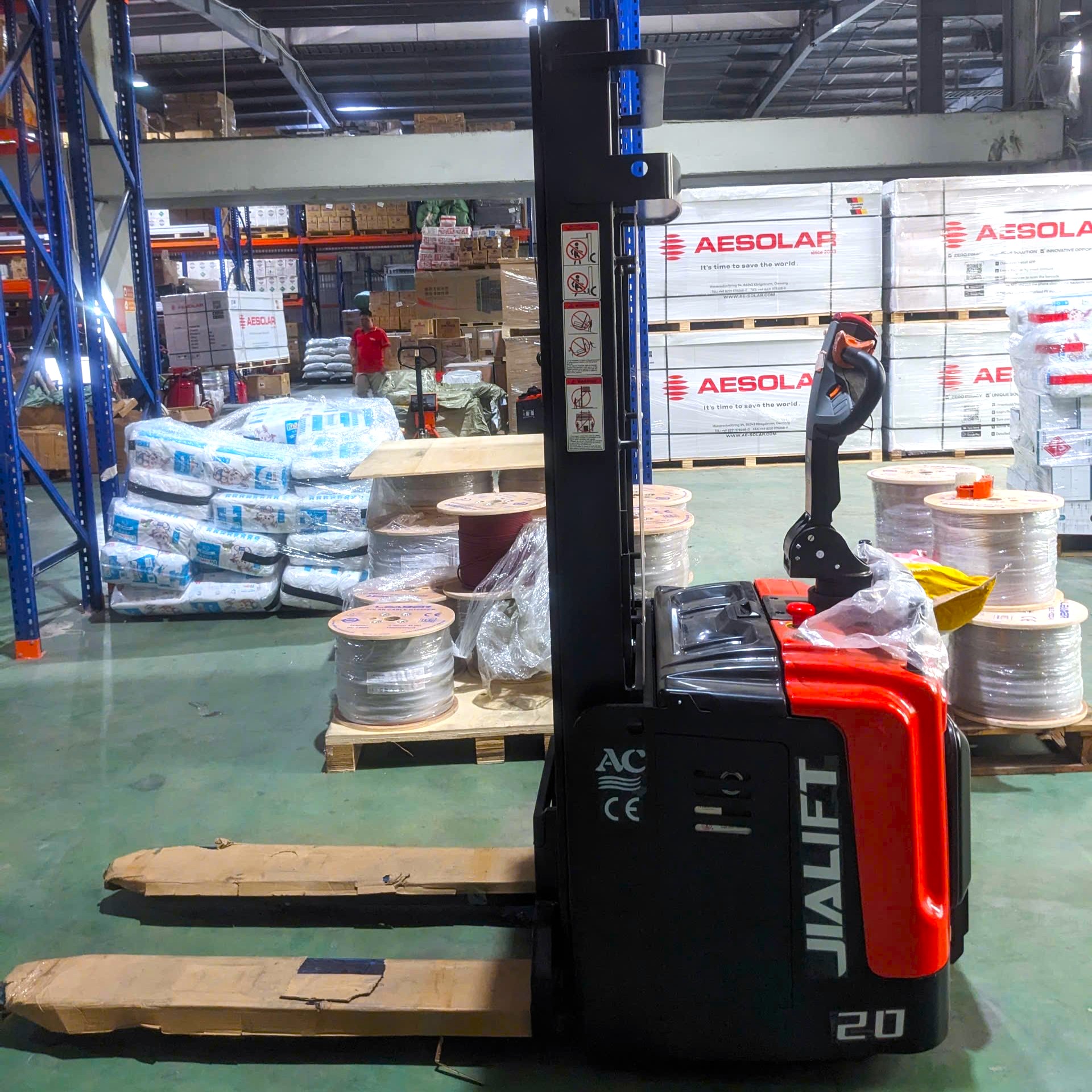 Xe nâng điện đứng lái Jialift 2 tấn CL2030GA