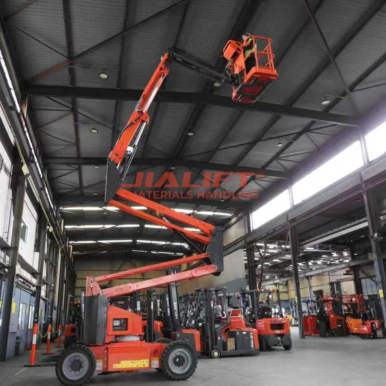 Xe Nâng Người BoomLift 16-18m Jialift JA16JE