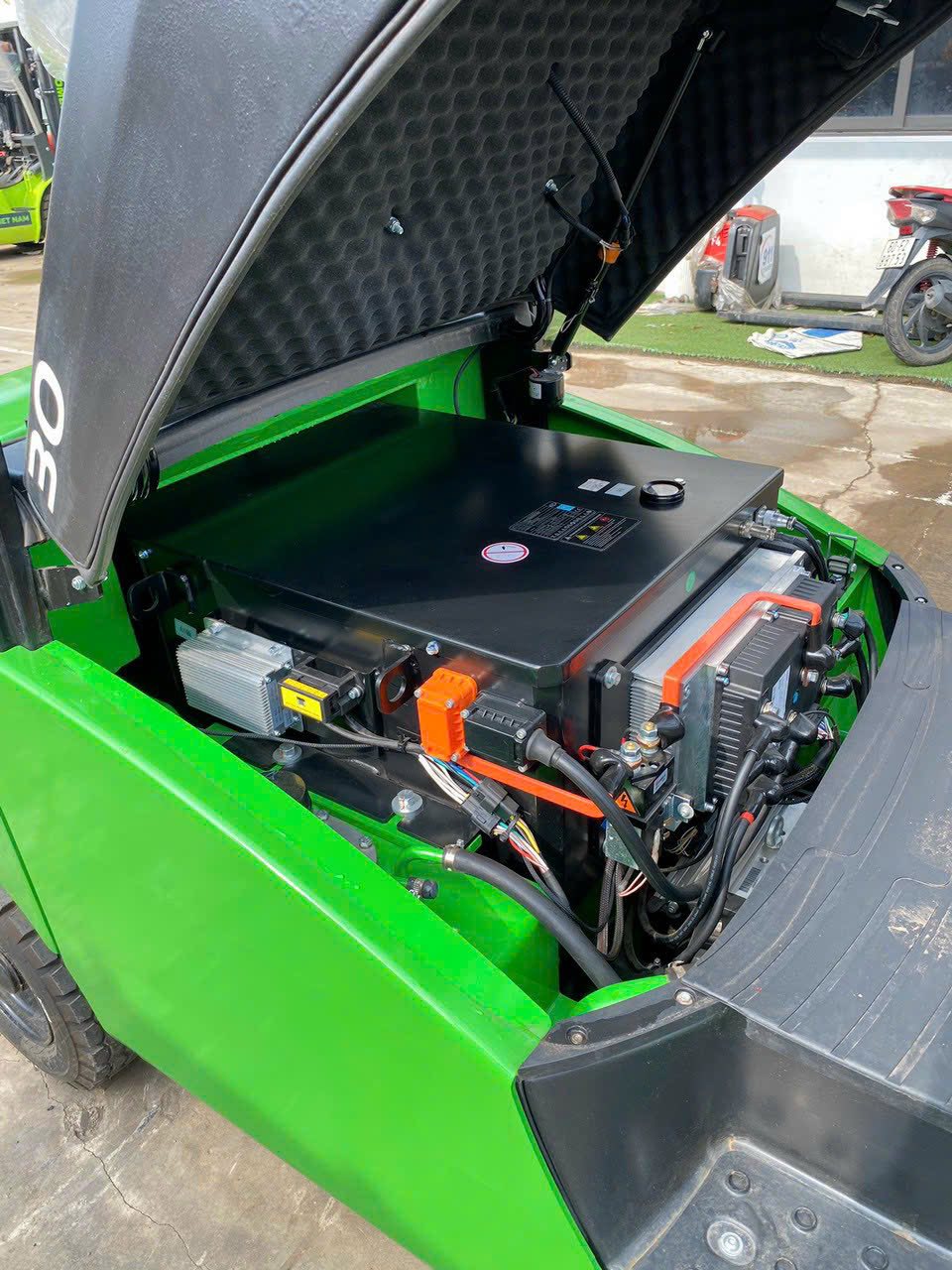 Xe Nâng Điện Ngồi Lái 3 Tấn EFXZ301