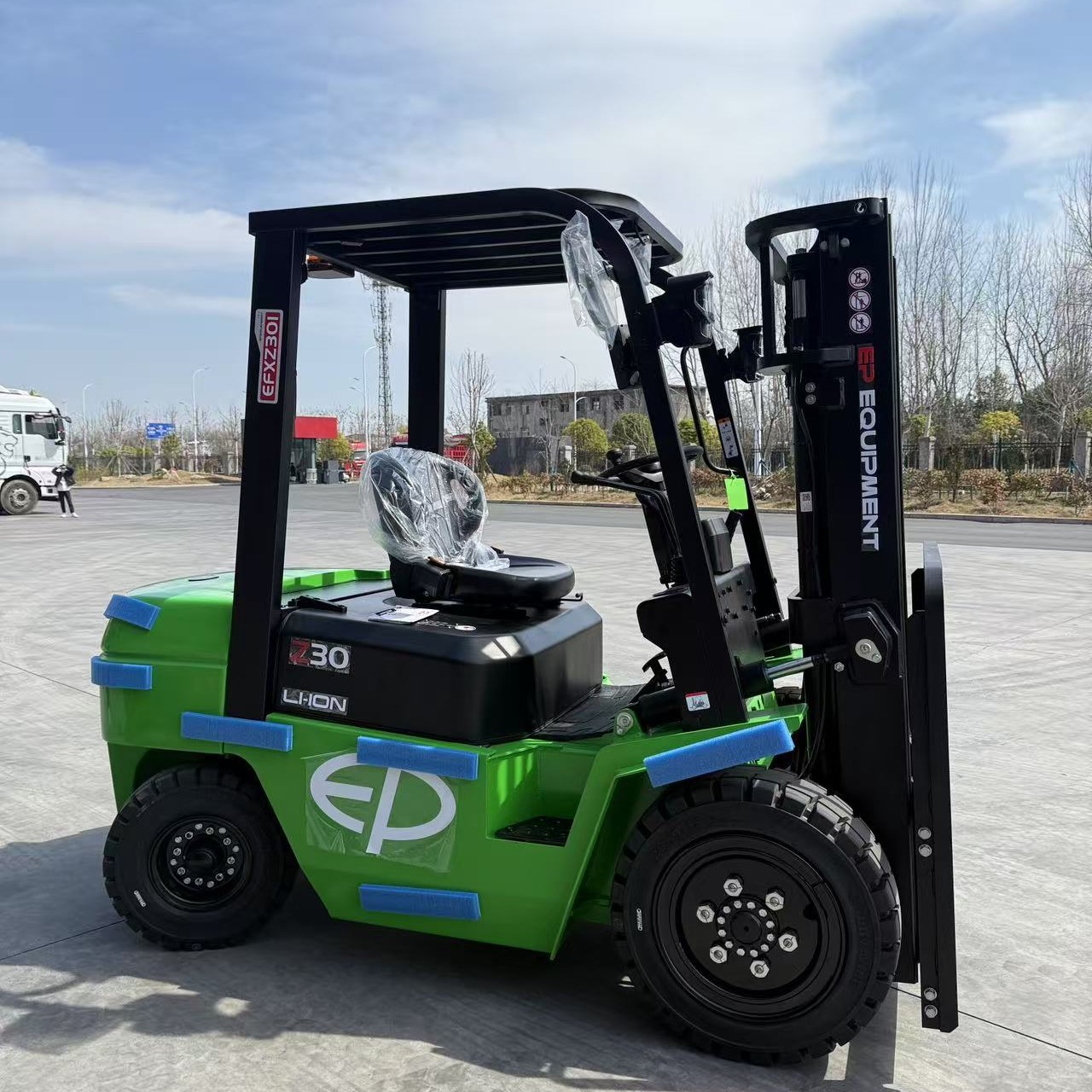 Xe Nâng Điện Ngồi Lái 3 Tấn EFXZ301
